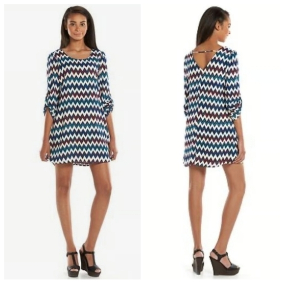 Speechless Dresses & Skirts - Speechless Chevron Cutout Shift Dress - Juniors XL